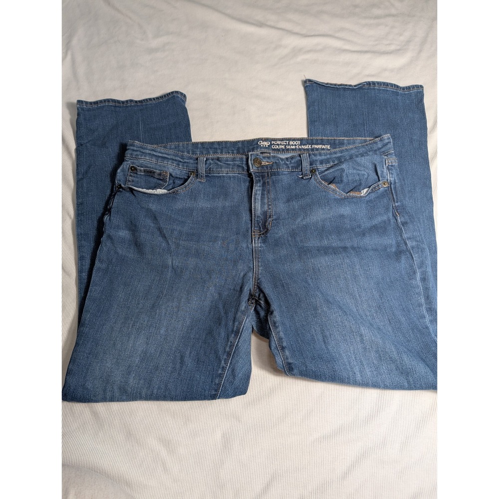Gap Perfect Boot Jeans Womens 18/34R Medium Wash Blue Denim Mid Rise Pants 679
